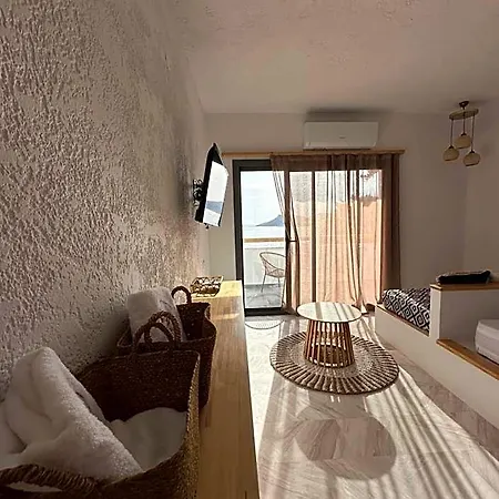 Spongia & 4*